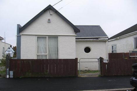 Photo of property in 18 Wynyard Street, South Dunedin, Dunedin, 9012