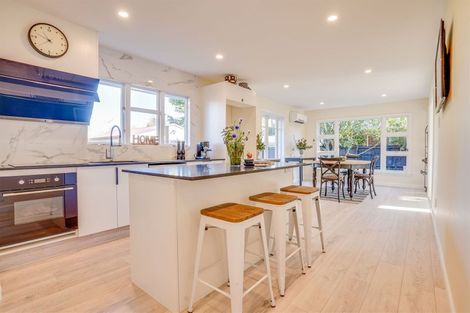 Photo of property in 5 Burnside Crescent, Burnside, Christchurch, 8053