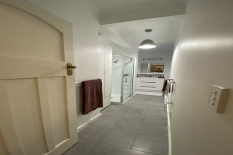 Photo of property in 145 Kelburn Parade, Kelburn, Wellington, 6012