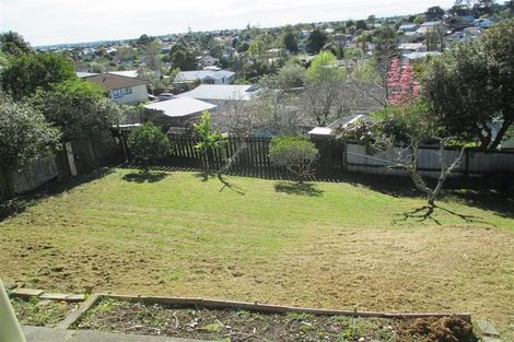Photo of property in 50 Parrs Cross Road, Henderson, Auckland, 0612