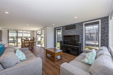 Photo of property in 50 Anne Burton Drive, Warkworth, 0910