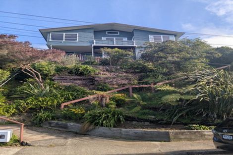 Photo of property in 33 Ranui Crescent, Khandallah, Wellington, 6035