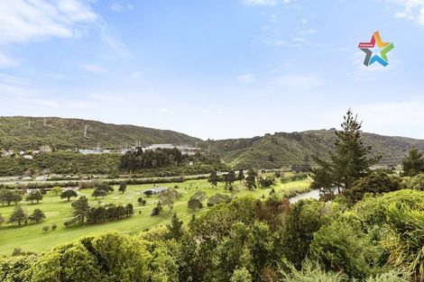 Photo of property in 33 Kingsley Street, Stokes Valley, Lower Hutt, 5019