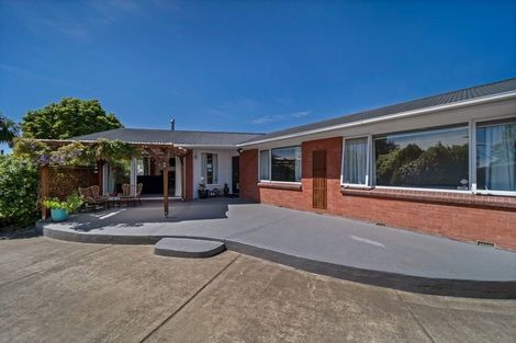 Photo of property in 21 Kent Lodge Avenue, Avonhead, Christchurch, 8042