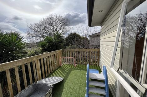 Photo of property in 15a Commissariat Road, Mount Wellington, Auckland, 1060