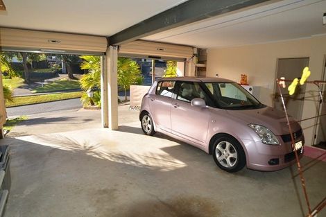 Photo of property in 44 Kennedy Avenue, Forrest Hill, Auckland, 0620