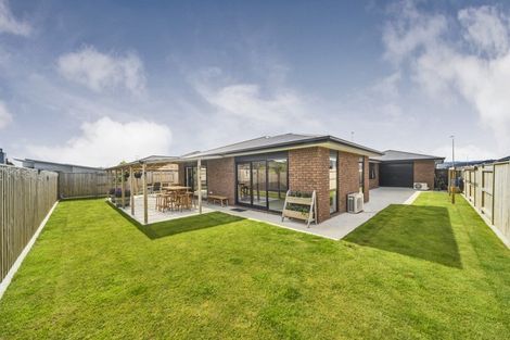 Photo of property in 27 Balrickard Way, Milson, Palmerston North, 4414