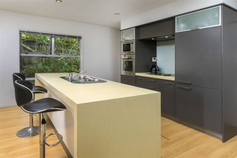 Photo of property in 8 Roy Maloney Drive, Henderson, Auckland, 0612