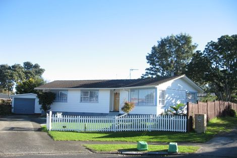Photo of property in 16 Awakino Place, Manurewa, Auckland, 2102
