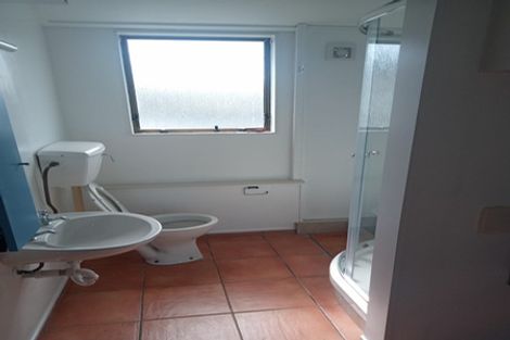 Photo of property in 140 Akaroa Drive, Maupuia, Wellington, 6022