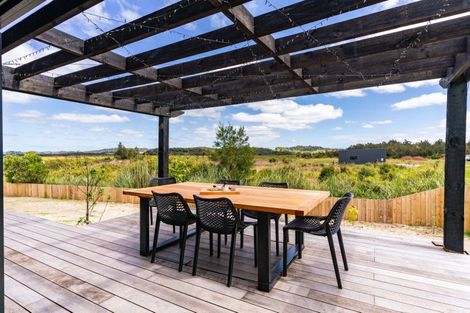 Photo of property in 62d Jack Boyd Drive, Mangawhai Heads, Mangawhai, 0573