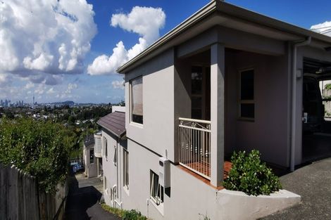 Photo of property in 11 Monarch Avenue, Hillcrest, Auckland, 0627