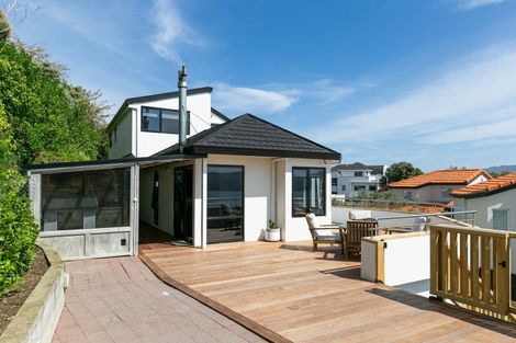 Photo of property in 8 Countess Close, Maupuia, Wellington, 6022