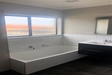 Photo of property in 3 Domain View Lane, Frankton, Hamilton, 3204