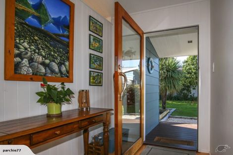 Photo of property in 37 Iwa Street, Mapua, 7005