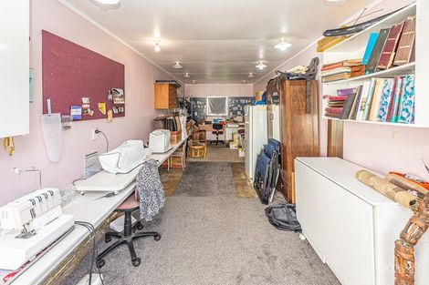 Photo of property in 34 Selwyn Crescent, College Estate, Whanganui, 4500