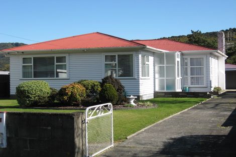 Photo of property in 7 Moohan Street, Wainuiomata, Lower Hutt, 5014