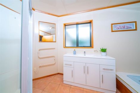 Photo of property in 40 Shelley Street, Rolleston, 7614