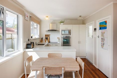 Photo of property in 9 Kingston Street, Awapuni, Palmerston North, 4412