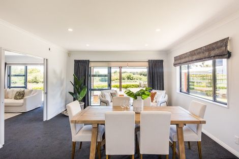 Photo of property in 30 Grand Oaks Drive, Awapuni, Palmerston North, 4412
