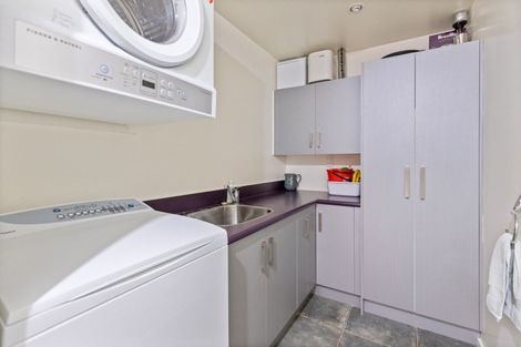 Photo of property in 28 Pukutahi Drive, Te Anau, 9600