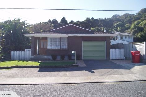 Photo of property in 2/25 Horoeka Street, Stokes Valley, Lower Hutt, 5019