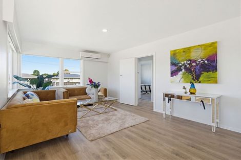 Photo of property in 1 Rosehill Drive, Rosehill, Papakura, 2113