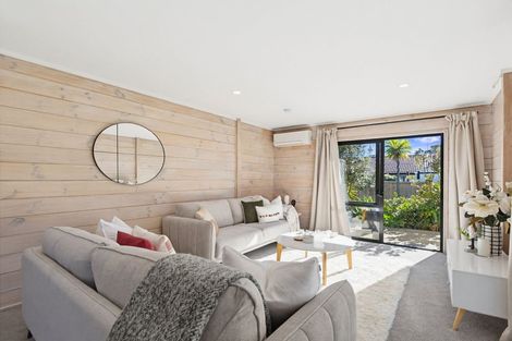Photo of property in 2/434 Hibiscus Coast Highway, Orewa, 0931