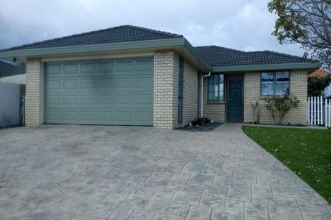 Photo of property in 3 Frederick Reece Drive, The Gardens, Auckland, 2105
