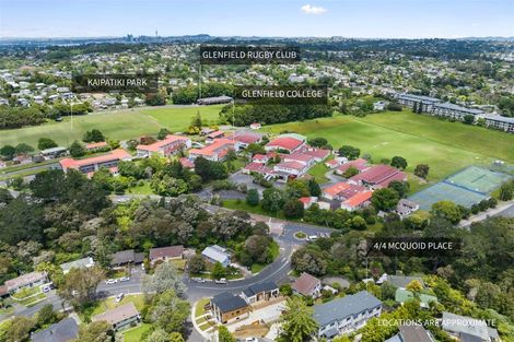 Photo of property in 1/4 Mcquoid Place, Glenfield, Auckland, 0629