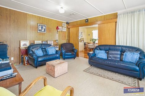 Photo of property in 11 Robert Burke Place, Henderson, Auckland, 0612