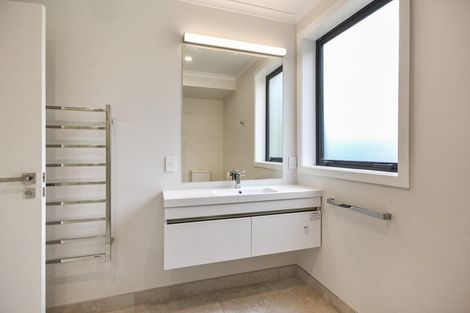 Photo of property in 12 Jacobsen Lane, Ngaio, Wellington, 6035