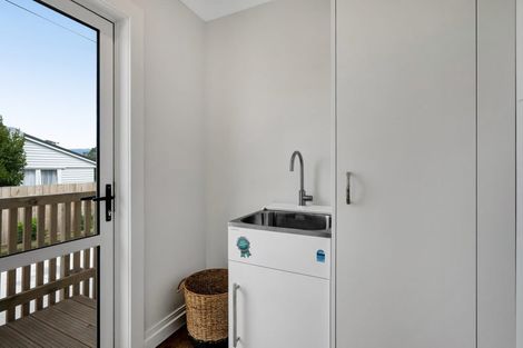 Photo of property in 16 Holford Street, Westown, New Plymouth, 4310