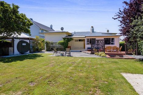 Photo of property in 187 South Road, Hawera, 4610