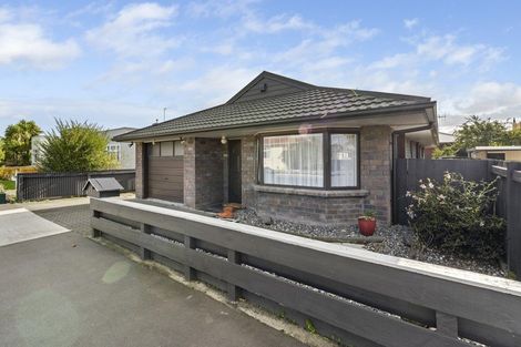 Photo of property in 35 Rewa Street, Takaro, Palmerston North, 4412