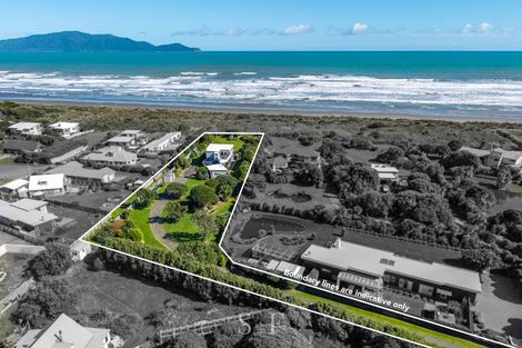 Photo of property in 114 Paetawa Road, Peka Peka, Waikanae, 5391
