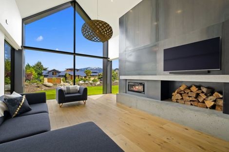 Photo of property in 6 Penrith Park Drive, Wanaka, 9305