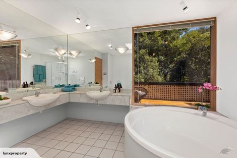 Photo of property in 3 Whiorau Grove, Lowry Bay, Lower Hutt, 5013