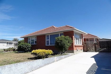 Photo of property in 54 Bickerton Street, Wainoni, Christchurch, 8061