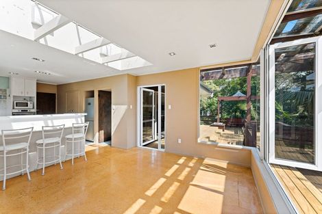 Photo of property in 603 East Coast Road, Browns Bay, Auckland, 0632