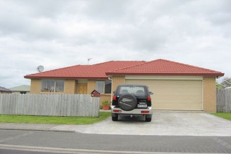 Photo of property in 7 Scotts Field Drive, Takanini, 2112