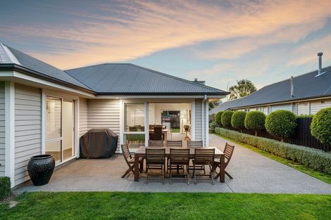 Photo of property in 104 Wairakei Road, Bryndwr, Christchurch, 8052