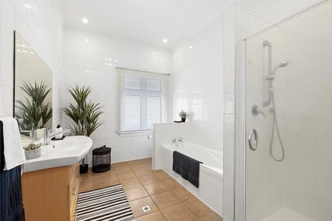 Photo of property in 17 Normanby Street, Fitzroy, New Plymouth, 4312