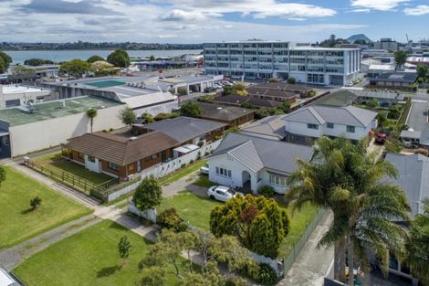 Photo of property in 39 Fourth Avenue, Tauranga, 3110