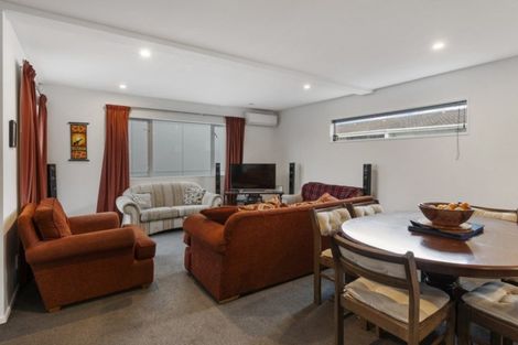 Photo of property in 70c Elizabeth Street, Riccarton, Christchurch, 8041