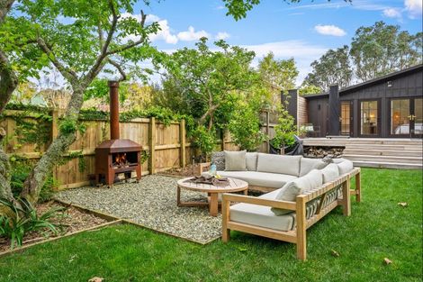 Photo of property in 74 Clinton Road, Tawharanui Peninsula, Matakana, 0986