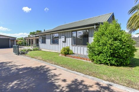 Photo of property in 3 Kaweka Place, Havelock North, 4130