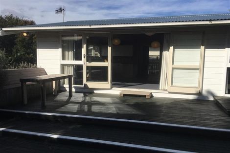 Photo of property in 10 Bahama Crescent, Paraparaumu Beach, Paraparaumu, 5032