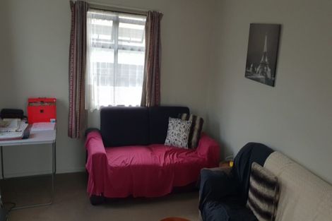 Photo of property in 47 Grove Road, Papakura, 2110