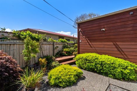 Photo of property in 6 Dorset Way, Wilton, Wellington, 6012